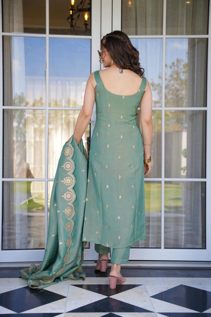 Bell Flower Suit