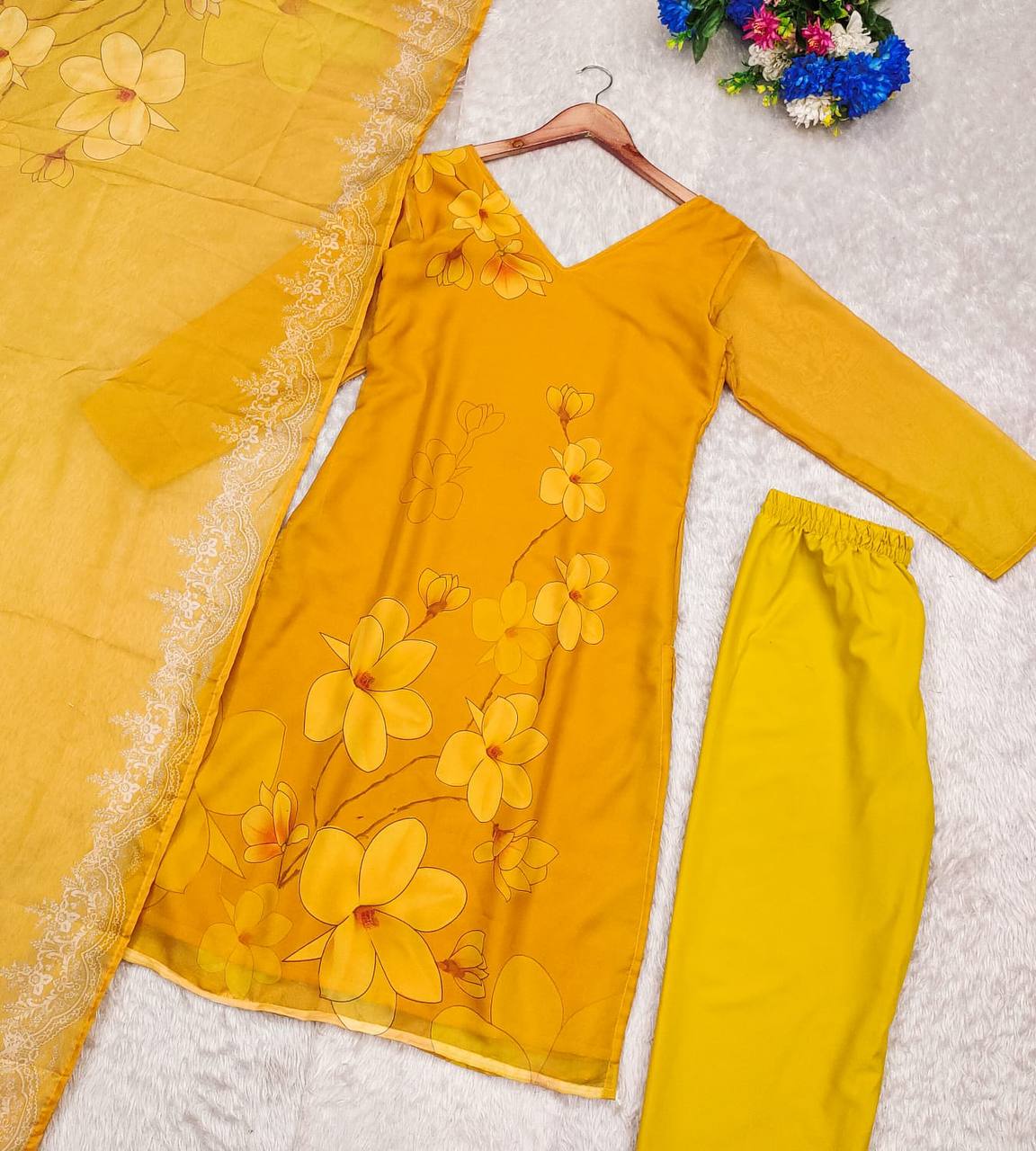 Mrunal Suit Set